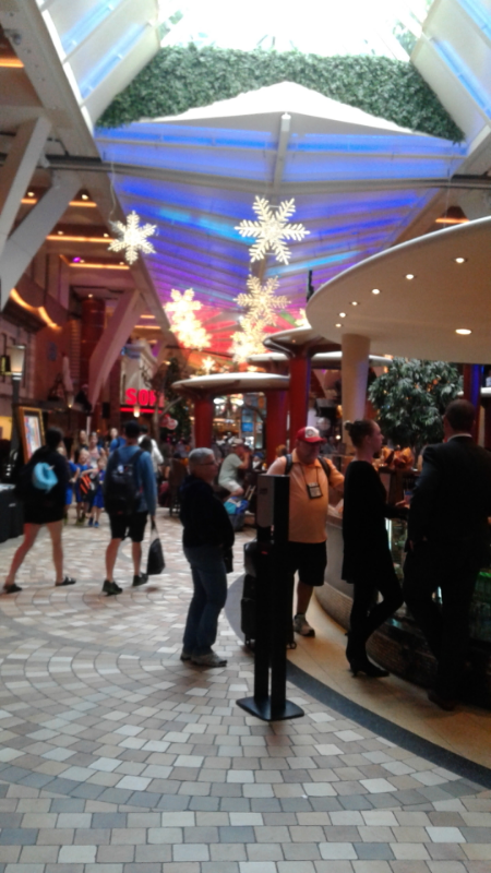 Oasis of the Seas Royal Promenade